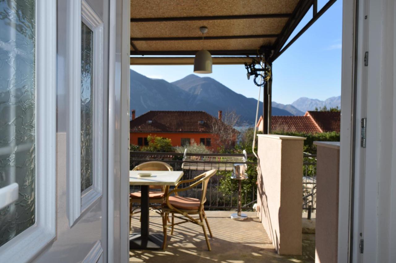 Apartmani Bobo Kotor Luaran gambar