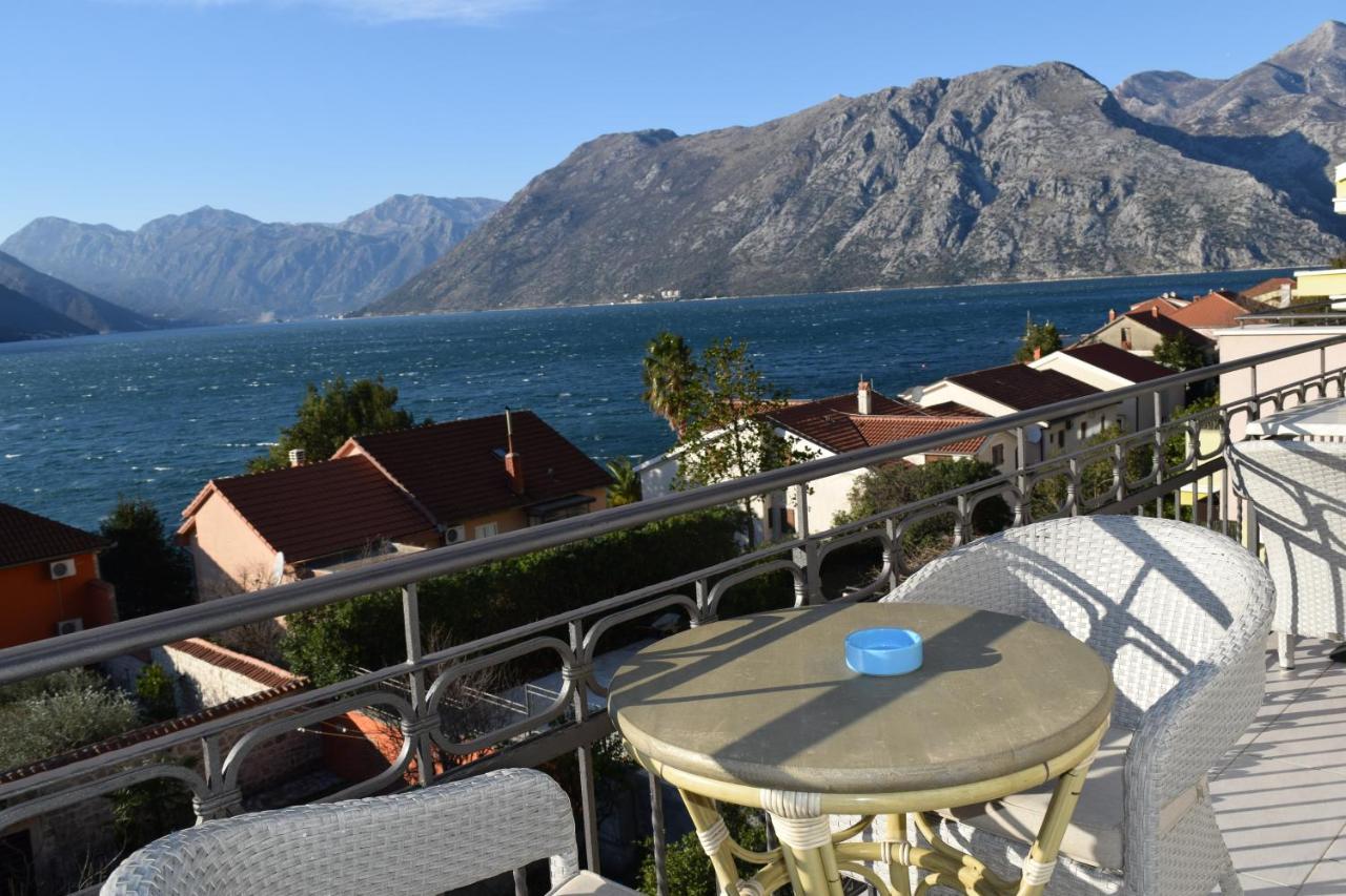 Apartmani Bobo Kotor Luaran gambar