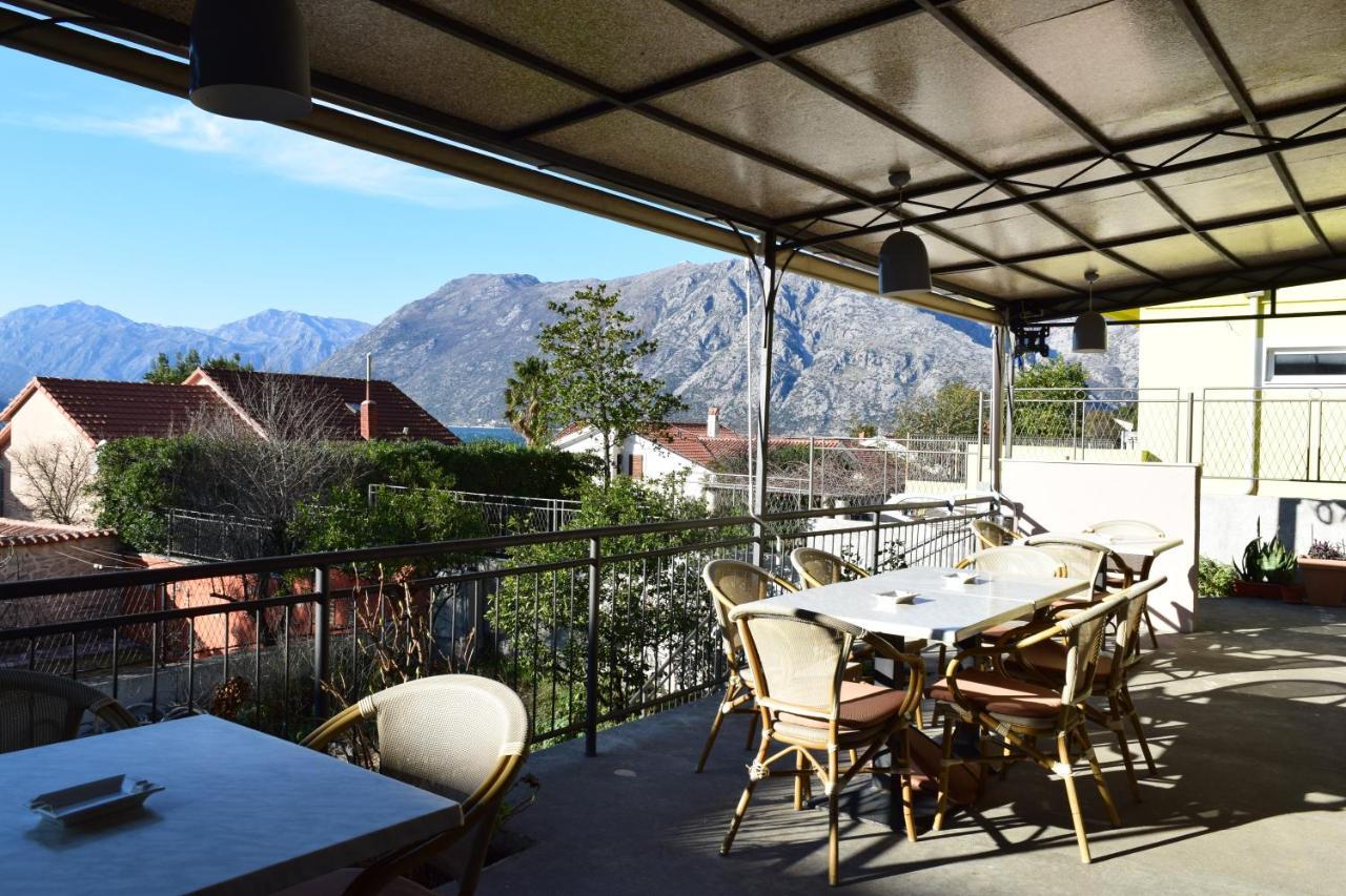 Apartmani Bobo Kotor Luaran gambar