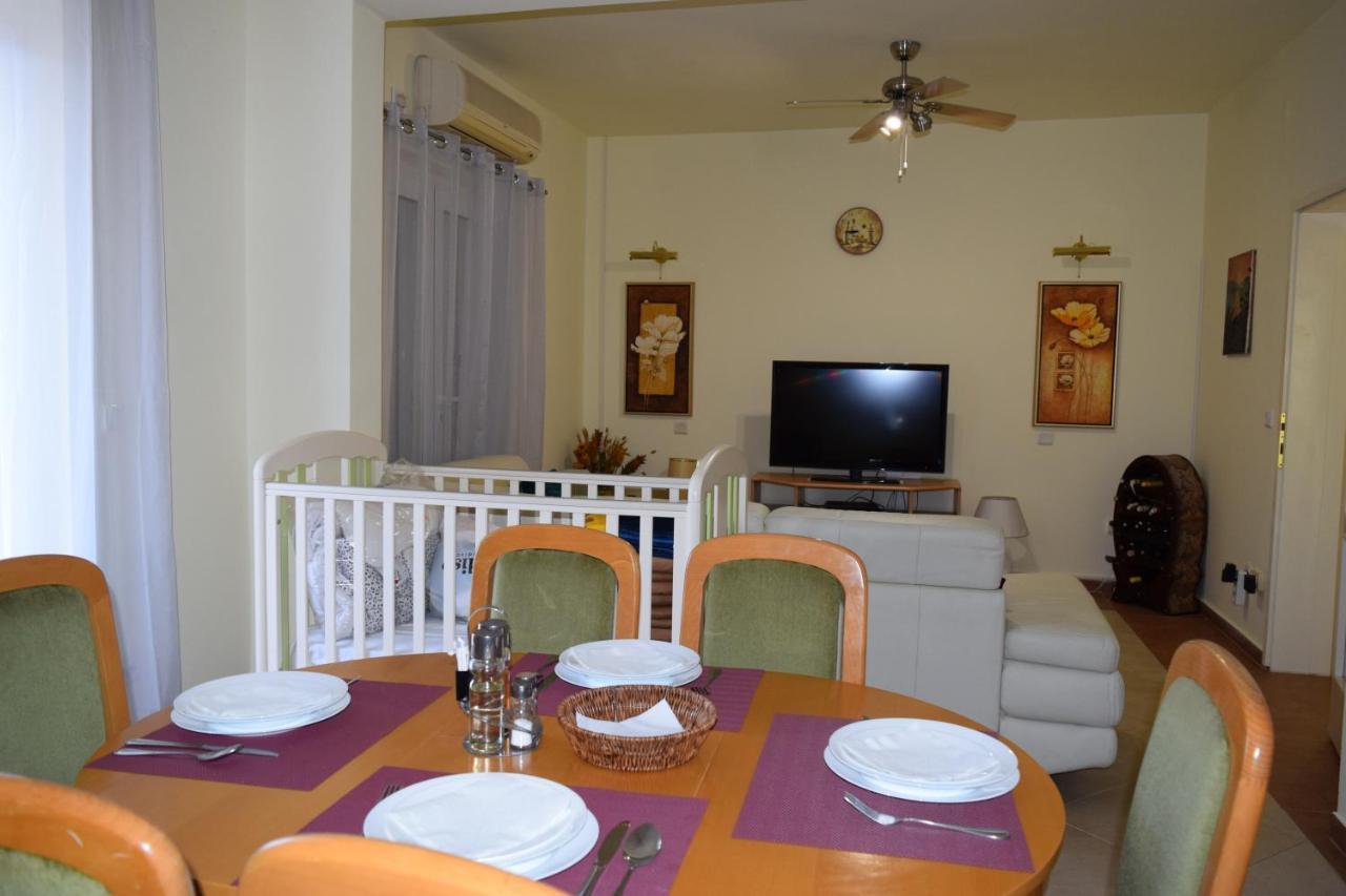 Apartmani Bobo Kotor Luaran gambar