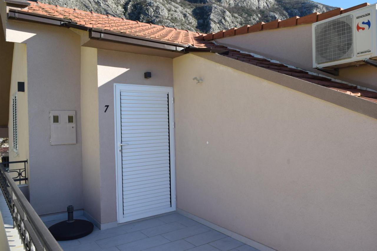 Apartmani Bobo Kotor Luaran gambar
