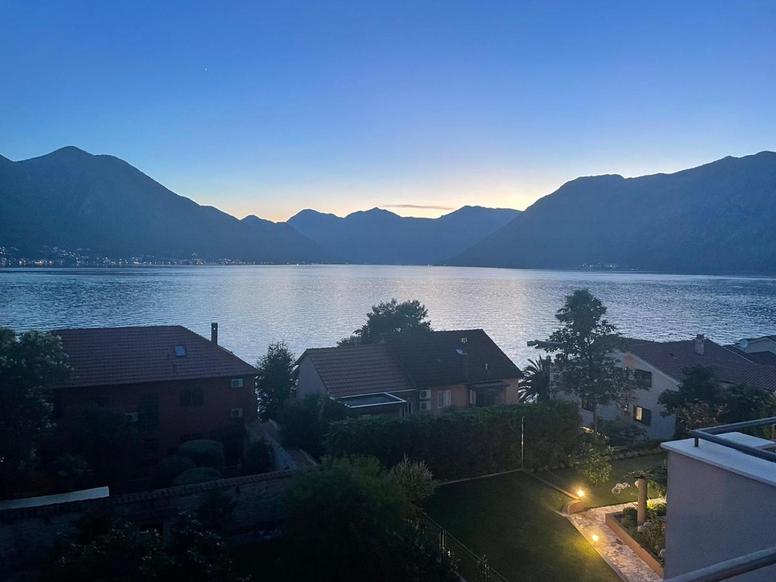 Apartmani Bobo Kotor Luaran gambar
